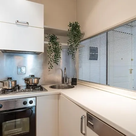 2 Minutes From The Station Charming Apartment Florence